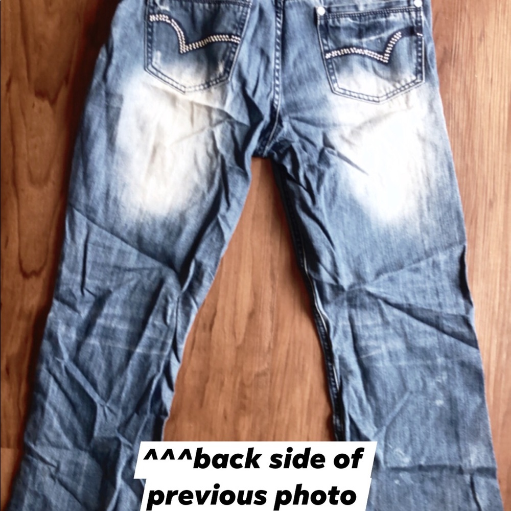 Jeans - Picture 2 of 3